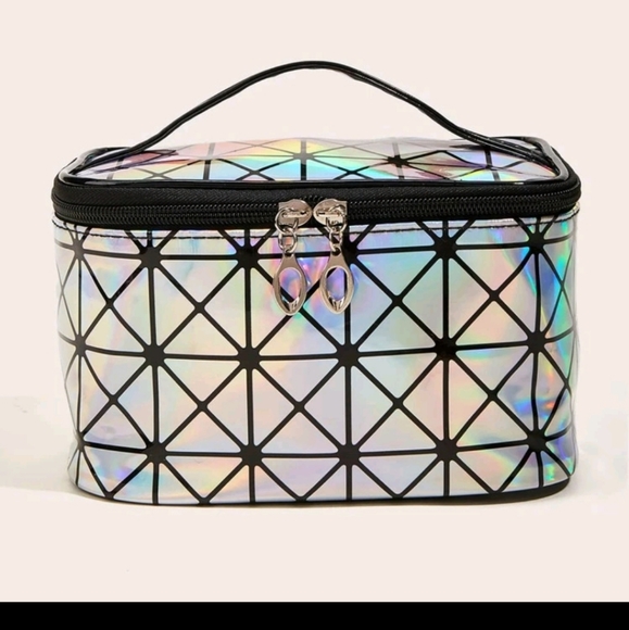 Holographic Metallic Makeup Bag - Picture 4 of 5